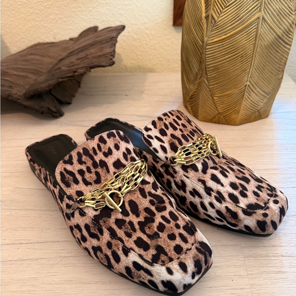Leopard Print Mules with Gold Chain Accent